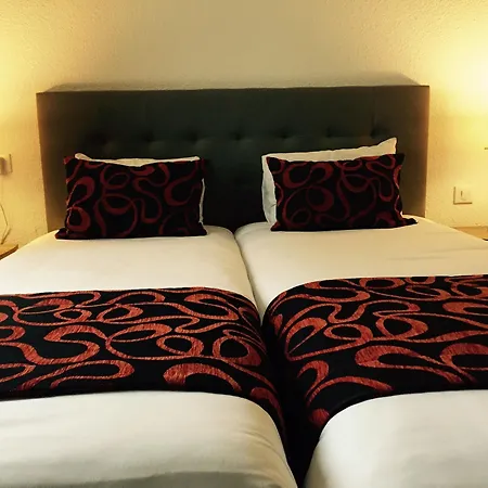 Du Moulin Hotell 3*